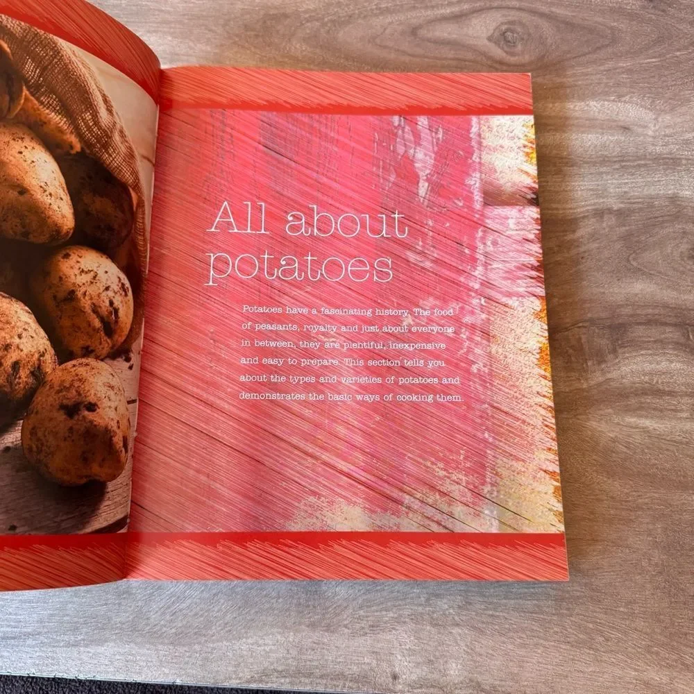 The Great Potato Cookbook: 250 Sensational Recipes for the World's Favorite Vege